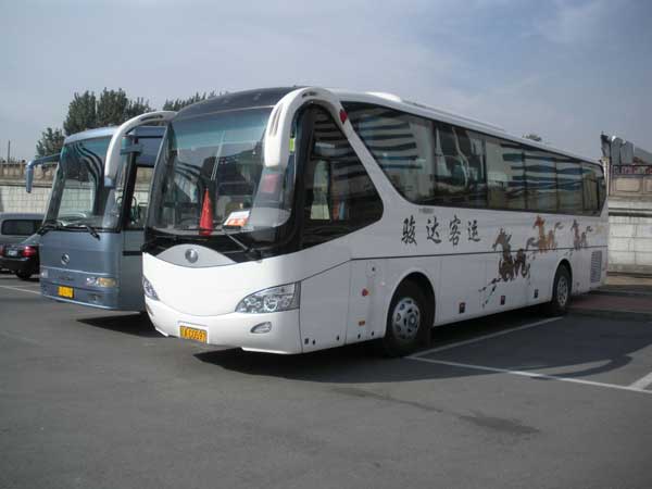 深圳團建包車解決企業(yè)員工團建旅游包車出行難問題